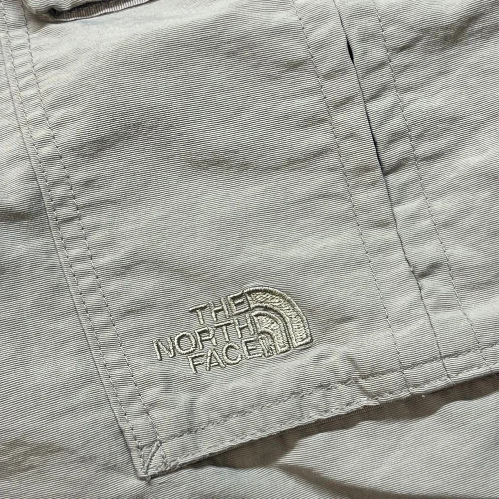 The North Face Mens XL Khaki Nylon Cargo Hiking Shorts Belted Outdoor Utility
